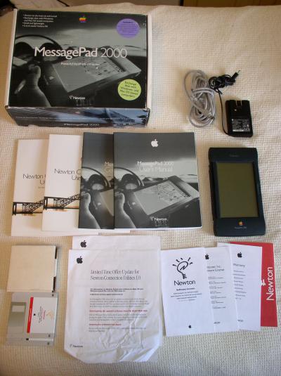 Photo of Apple Newton Messagepad 2000 with original box