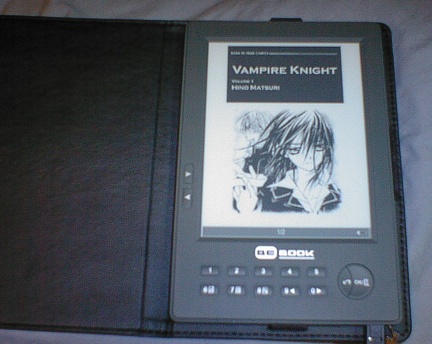 The BeBook displaying a page from a Manga