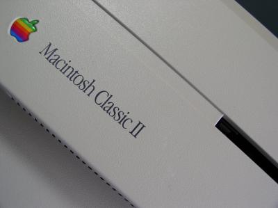 Angled photo of a Apple Macintosh Classic II.
